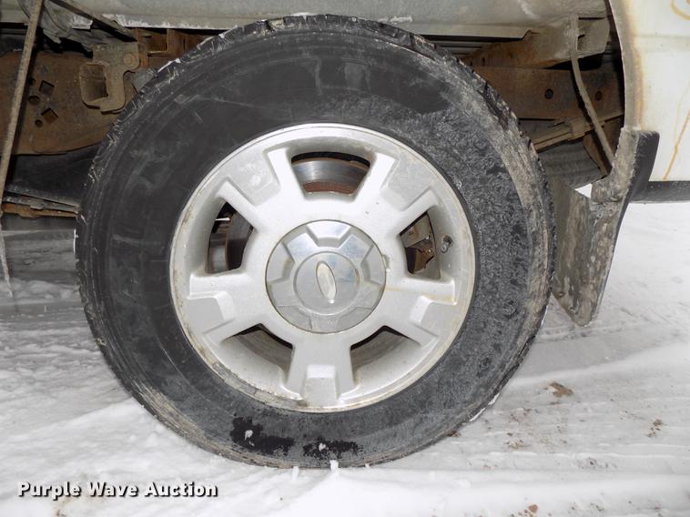 image for item DE7599 2010 Ford F150 XLT SuperCab pickup truck