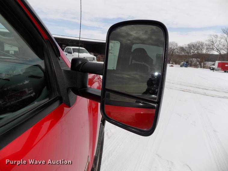 image for item DE7601 2007 Chevrolet Silverado 2500HD Crew Cab pickup truck