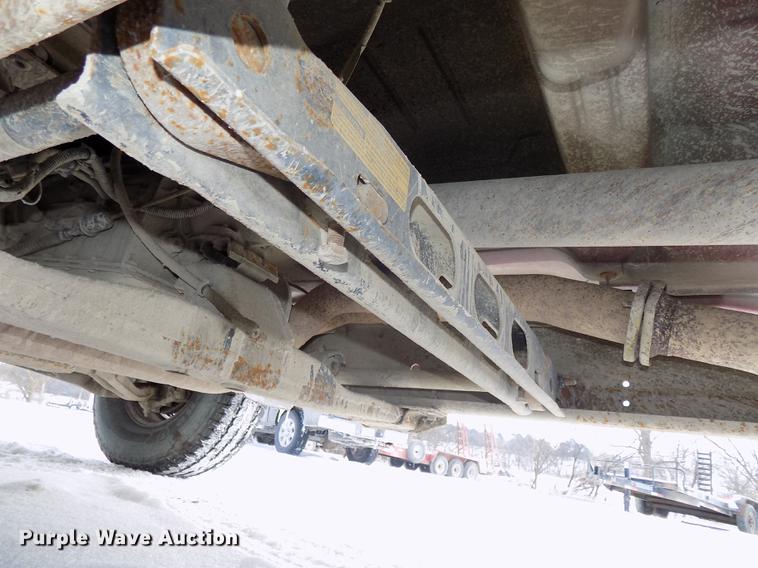 image for item DE7601 2007 Chevrolet Silverado 2500HD Crew Cab pickup truck