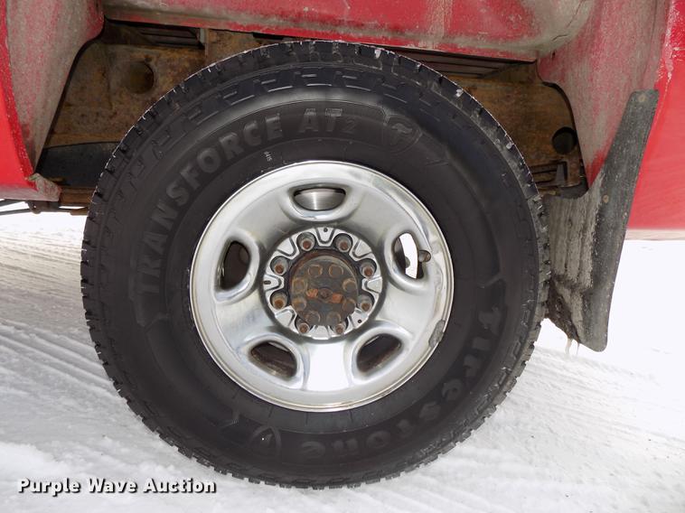 image for item DE7601 2007 Chevrolet Silverado 2500HD Crew Cab pickup truck