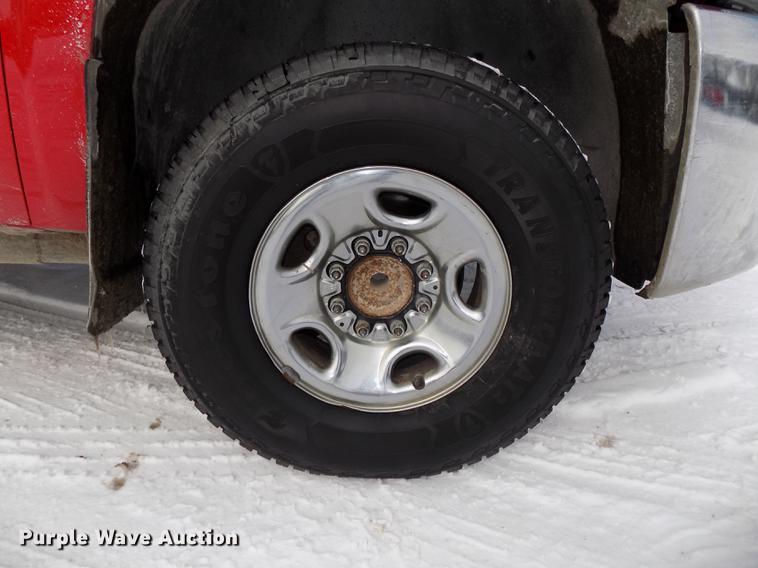 image for item DE7601 2007 Chevrolet Silverado 2500HD Crew Cab pickup truck