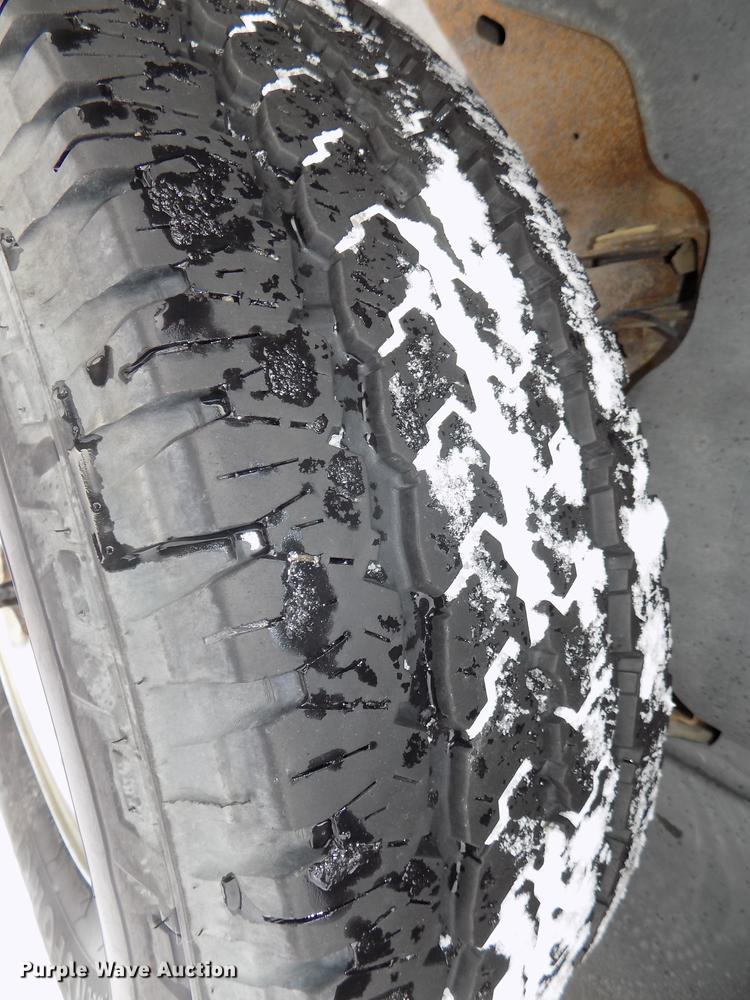 image for item DE7601 2007 Chevrolet Silverado 2500HD Crew Cab pickup truck