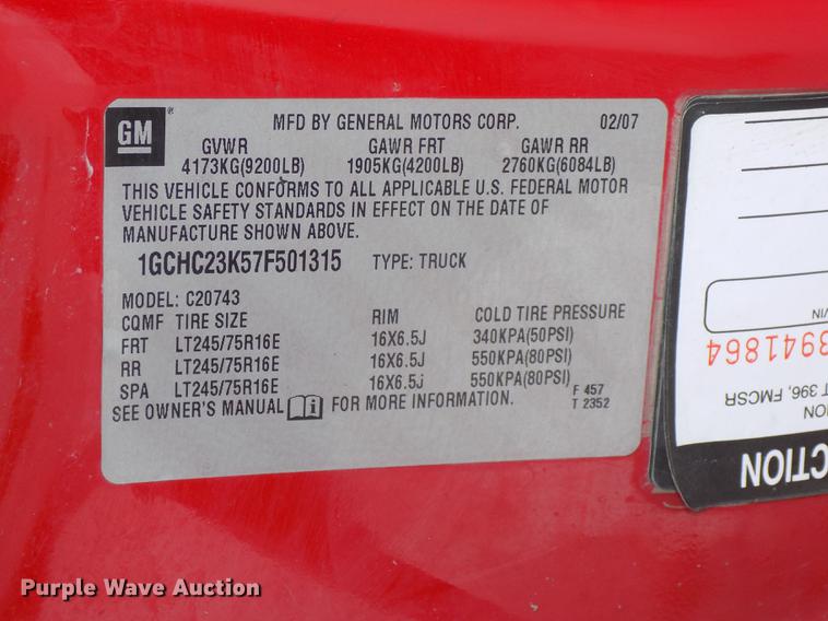 image for item DE7601 2007 Chevrolet Silverado 2500HD Crew Cab pickup truck