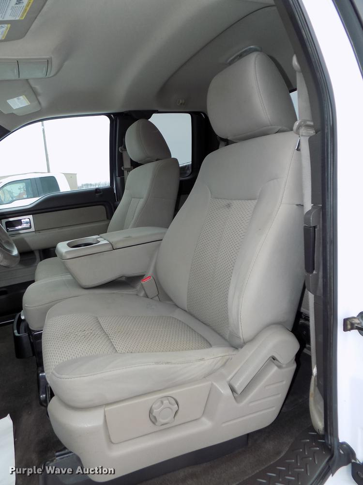 image for item DE7610 2010 Ford F150 XLT SuperCab pickup truck