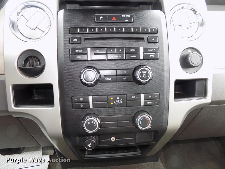 image for item DE7610 2010 Ford F150 XLT SuperCab pickup truck