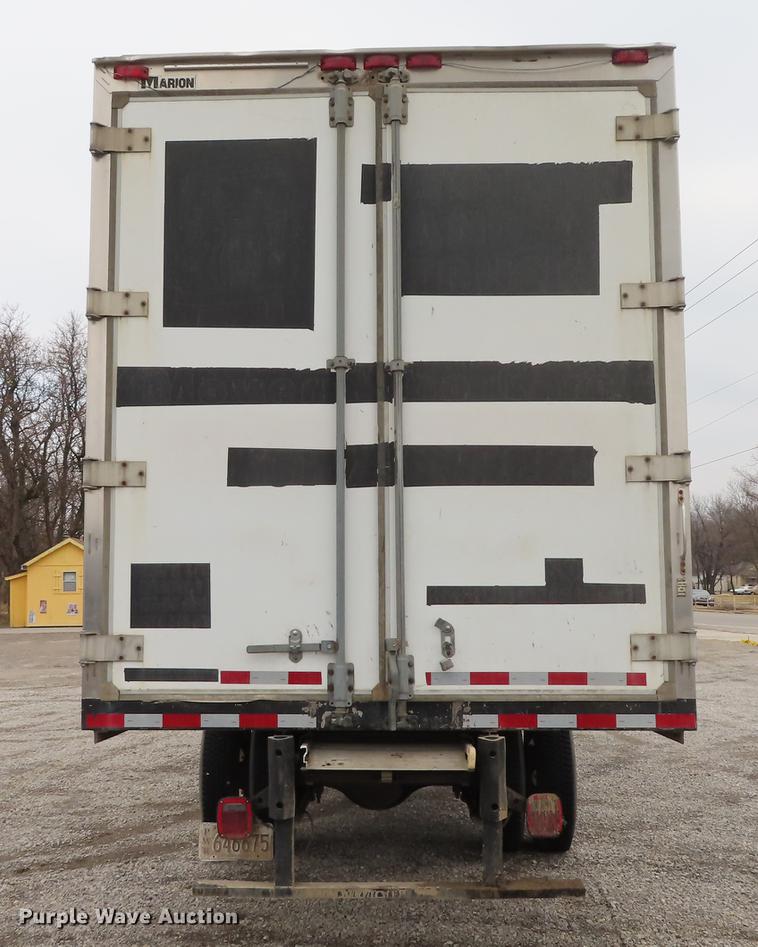 image for item DF1350 2000 Ford F650 Super Duty box truck