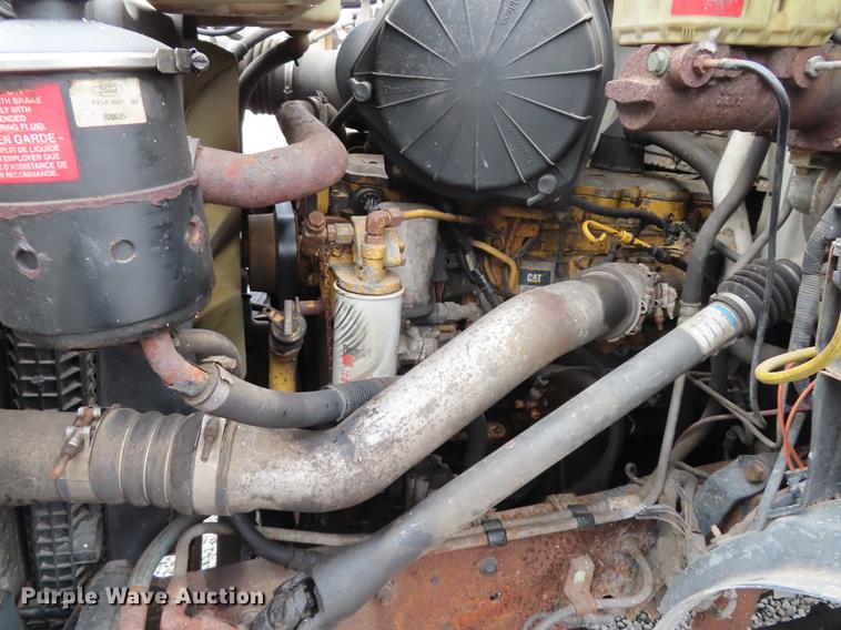 image for item DF1350 2000 Ford F650 Super Duty box truck