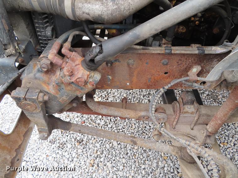 image for item DF1350 2000 Ford F650 Super Duty box truck