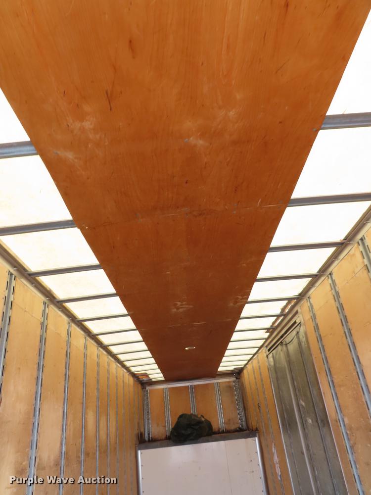 image for item DF1350 2000 Ford F650 Super Duty box truck