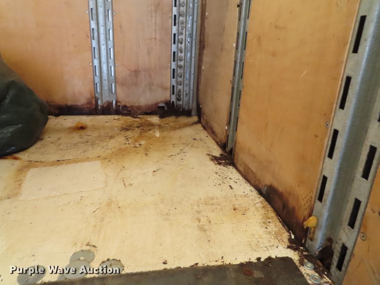 image for item DF1350 2000 Ford F650 Super Duty box truck