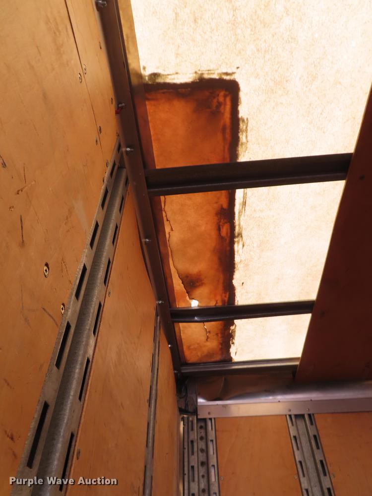 image for item DF1350 2000 Ford F650 Super Duty box truck