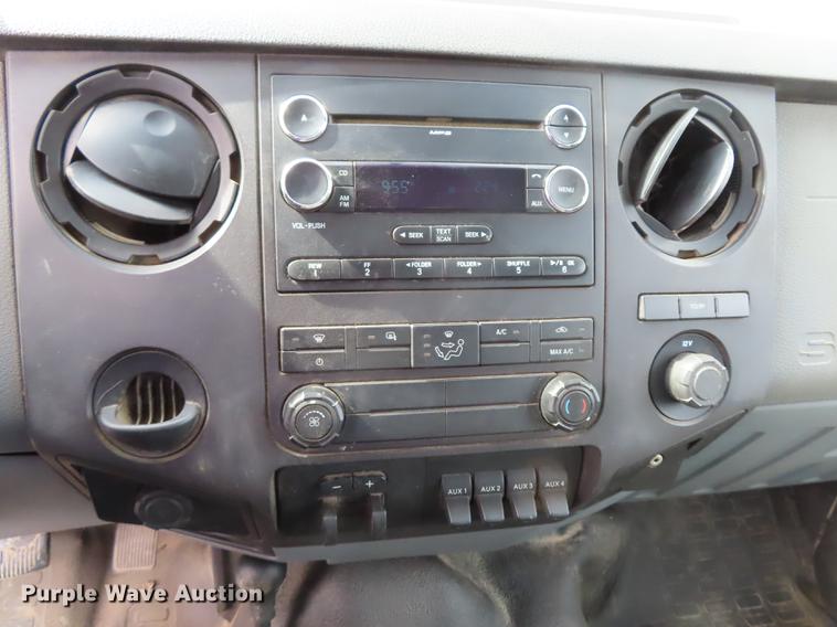 image for item DF1353 2011 Ford F550 Crew Cab flatbed truck