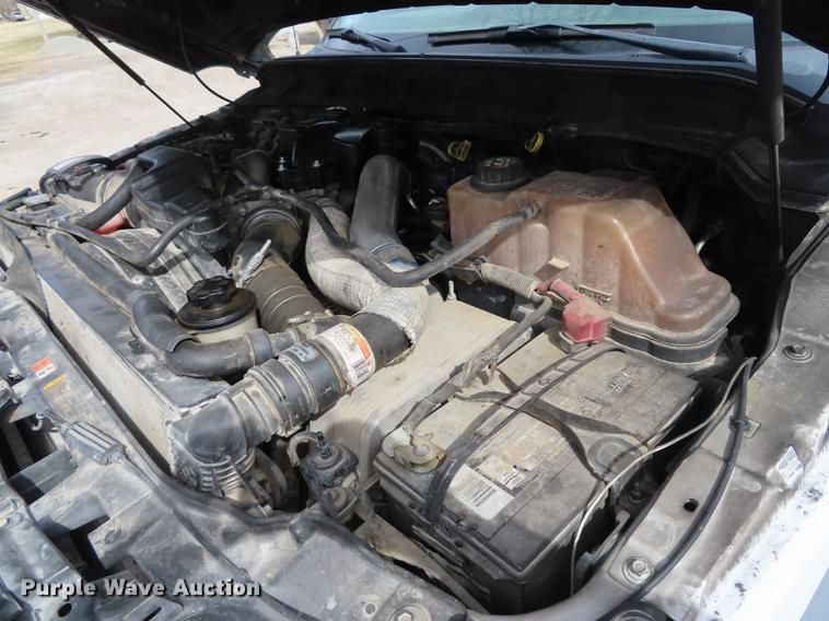 image for item DF1353 2011 Ford F550 Crew Cab flatbed truck