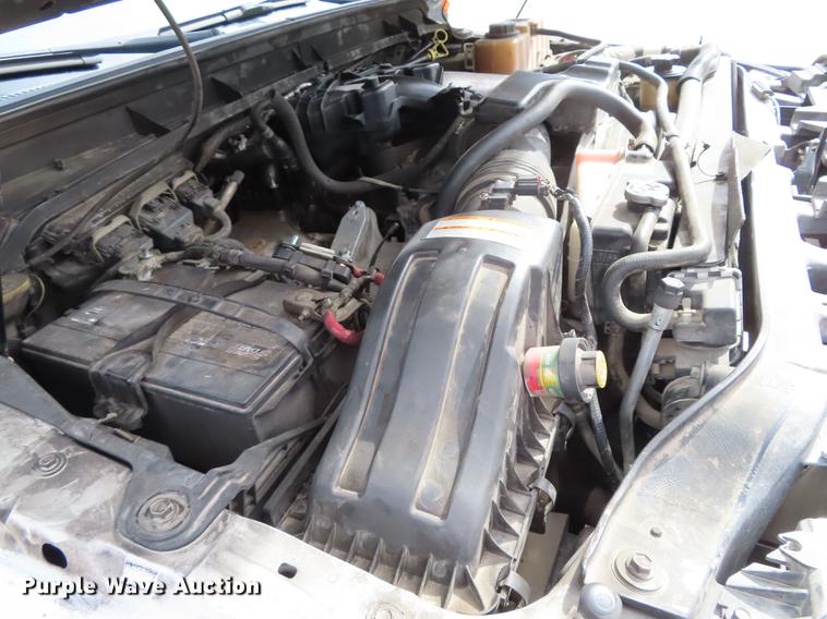 image for item DF1353 2011 Ford F550 Crew Cab flatbed truck