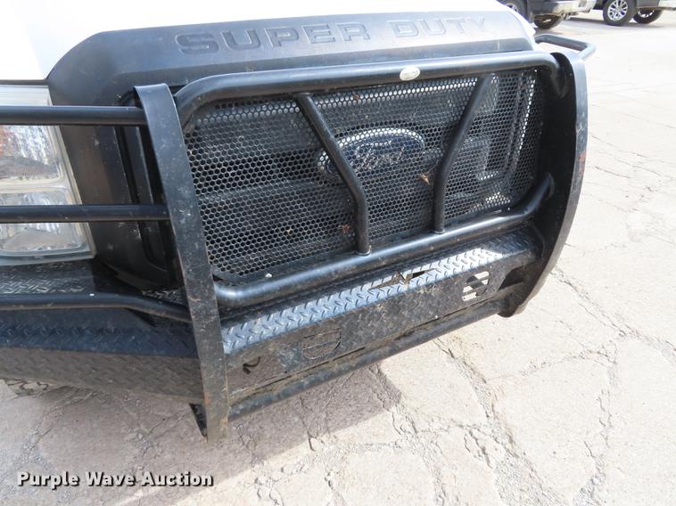 image for item DF1353 2011 Ford F550 Crew Cab flatbed truck