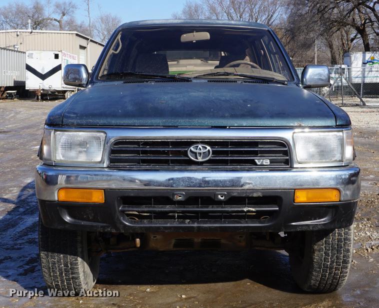 image for item DF7627 1995 Toyota 4Runner SUV