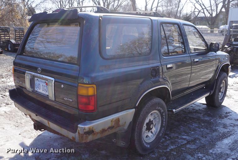 image for item DF7627 1995 Toyota 4Runner SUV