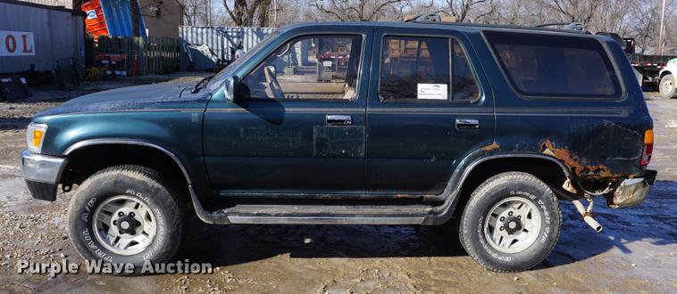 image for item DF7627 1995 Toyota 4Runner SUV