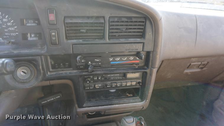 image for item DF7627 1995 Toyota 4Runner SUV