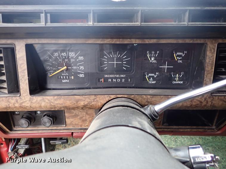 image for item DF8730 1986 Ford F150 XLT Lariat pickup truck