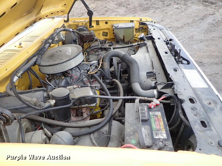 image for item DF8730 1986 Ford F150 XLT Lariat pickup truck