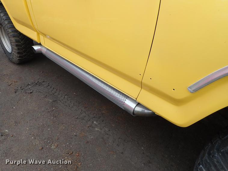 image for item DF8730 1986 Ford F150 XLT Lariat pickup truck