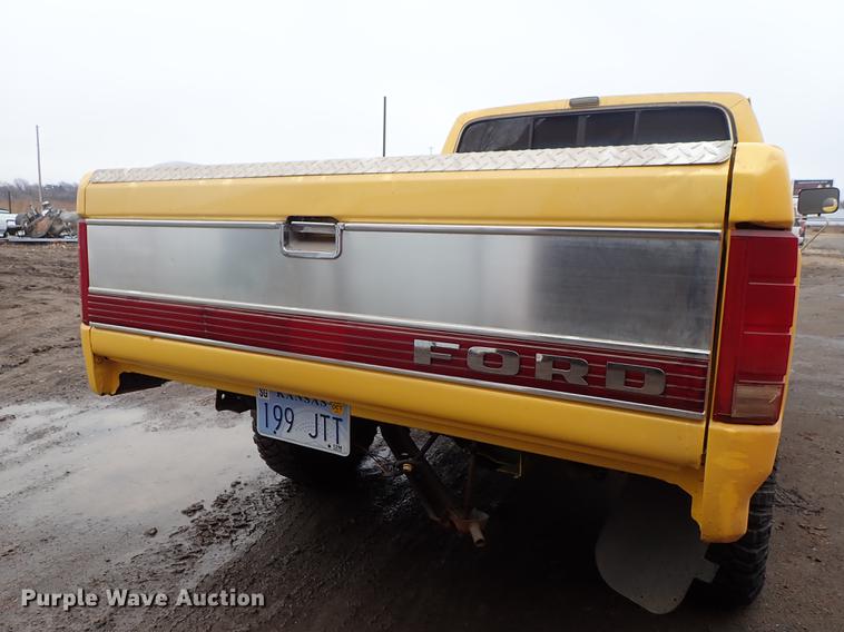 image for item DF8730 1986 Ford F150 XLT Lariat pickup truck