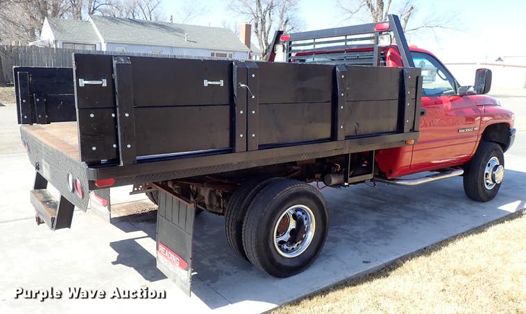 image for item DF8737 2000 Dodge Ram 3500 dump bed pickup truck