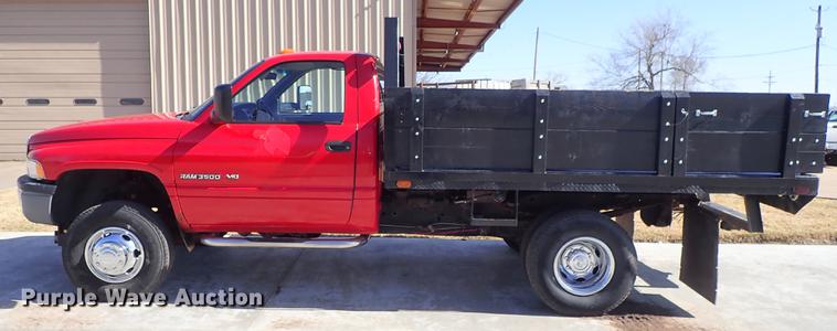 image for item DF8737 2000 Dodge Ram 3500 dump bed pickup truck