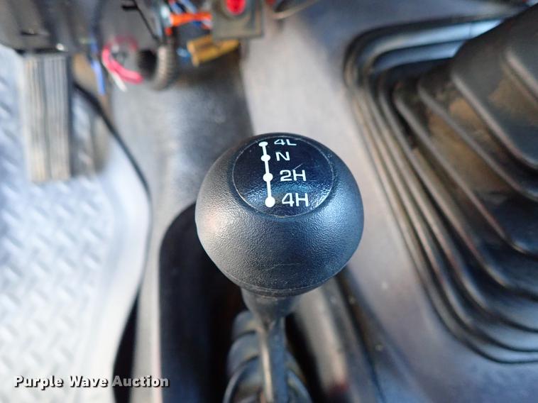 image for item DF8737 2000 Dodge Ram 3500 dump bed pickup truck