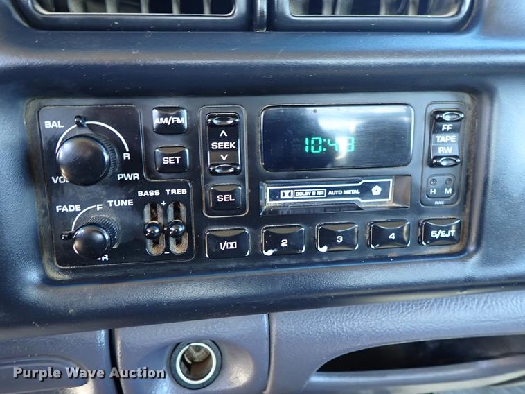 image for item DF8737 2000 Dodge Ram 3500 dump bed pickup truck