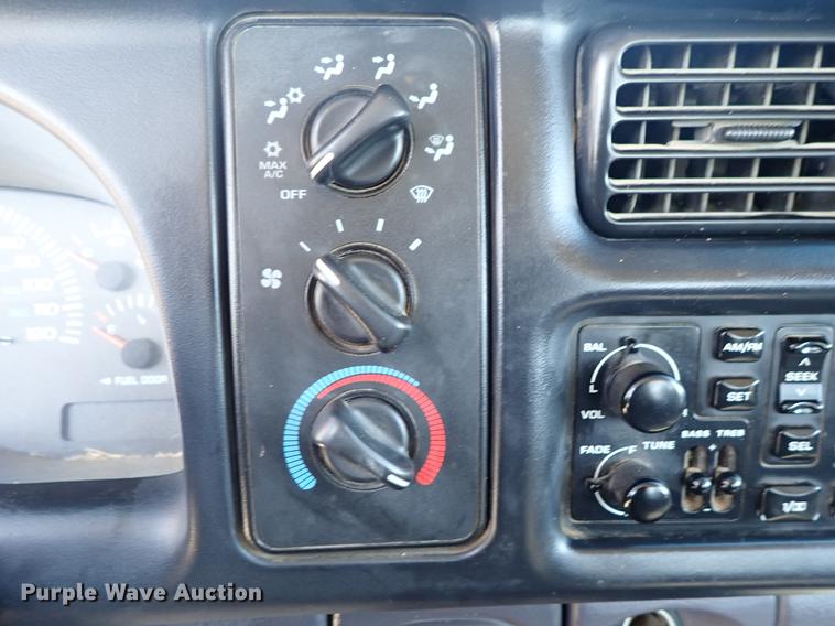 image for item DF8737 2000 Dodge Ram 3500 dump bed pickup truck