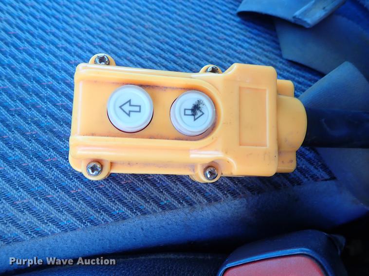 image for item DF8737 2000 Dodge Ram 3500 dump bed pickup truck