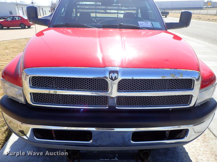 image for item DF8737 2000 Dodge Ram 3500 dump bed pickup truck