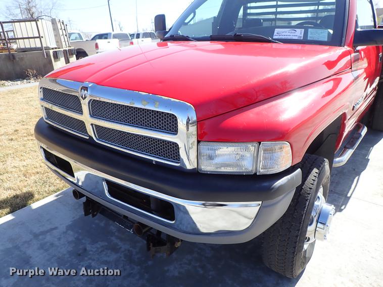 image for item DF8737 2000 Dodge Ram 3500 dump bed pickup truck
