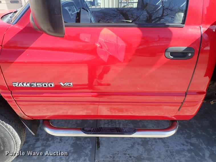 image for item DF8737 2000 Dodge Ram 3500 dump bed pickup truck