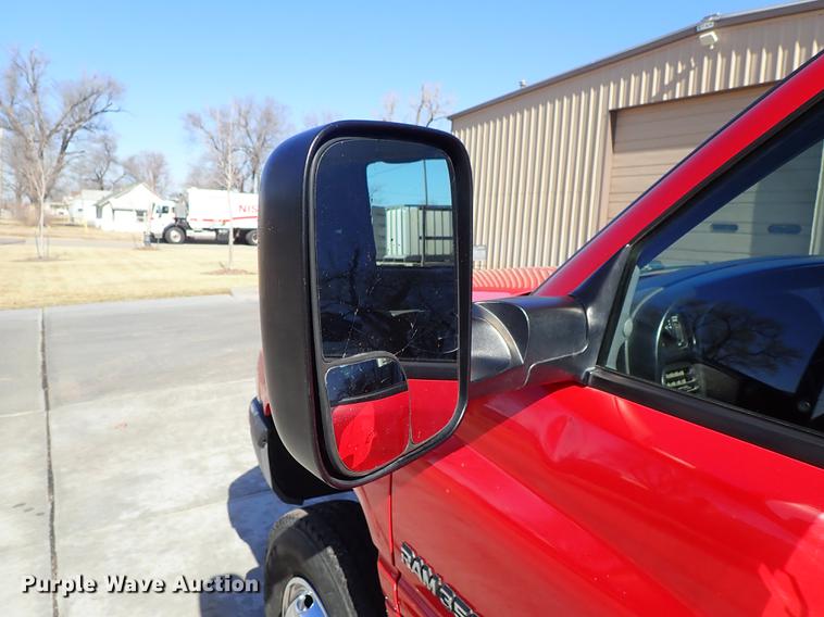 image for item DF8737 2000 Dodge Ram 3500 dump bed pickup truck