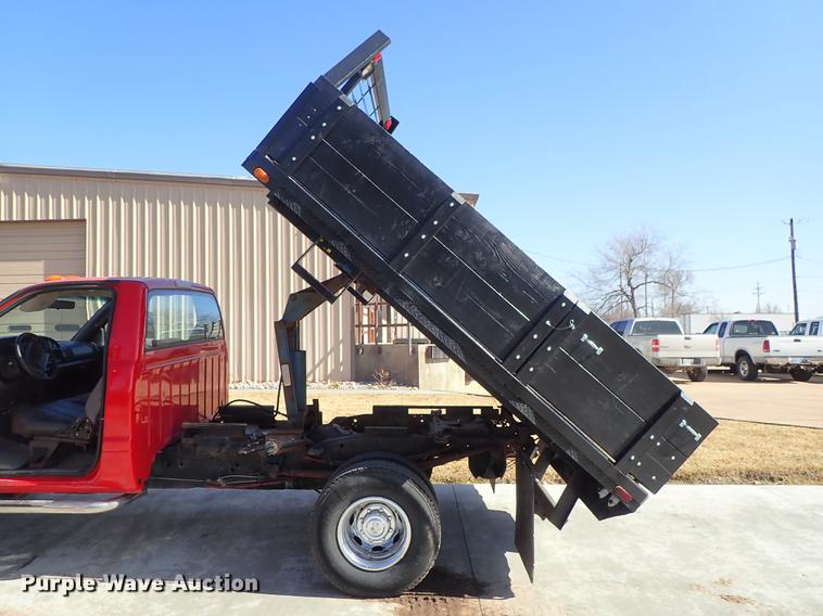 image for item DF8737 2000 Dodge Ram 3500 dump bed pickup truck