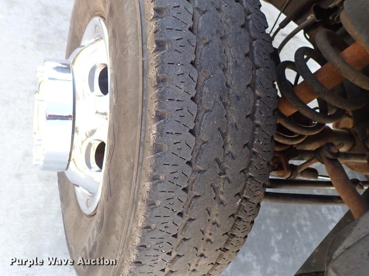 image for item DF8737 2000 Dodge Ram 3500 dump bed pickup truck