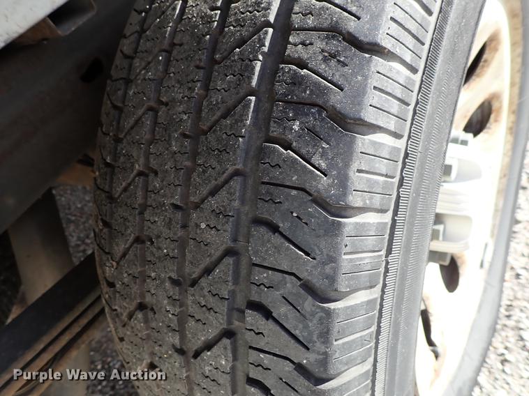 image for item DF8739 2005 Chevrolet Silverado 1500 pickup truck