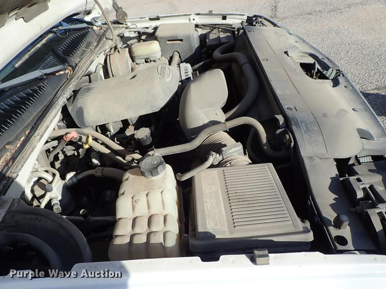 image for item DF8740 2005 Chevrolet Silverado 1500 pickup truck