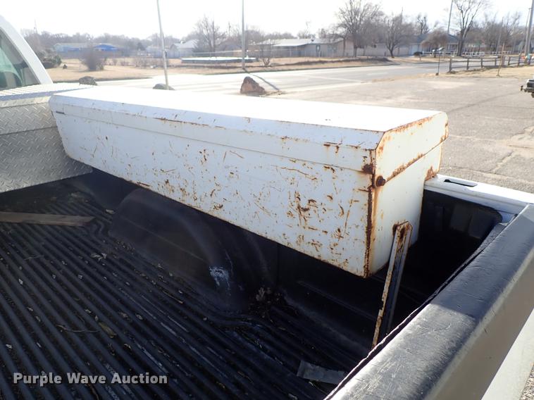 image for item DF8740 2005 Chevrolet Silverado 1500 pickup truck