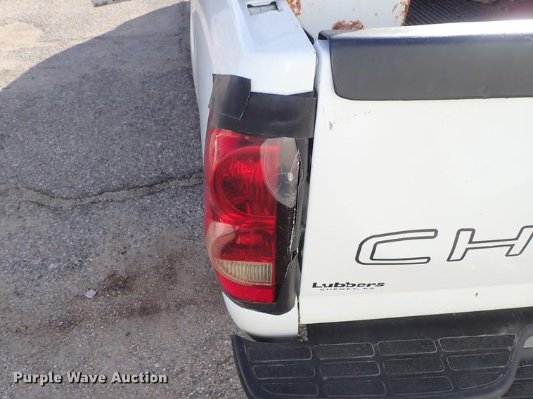 image for item DF8740 2005 Chevrolet Silverado 1500 pickup truck