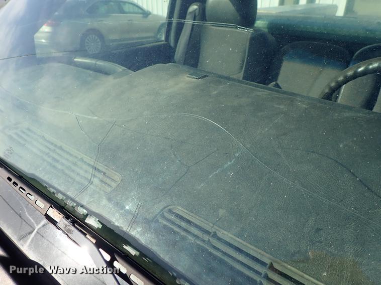 image for item DF8740 2005 Chevrolet Silverado 1500 pickup truck