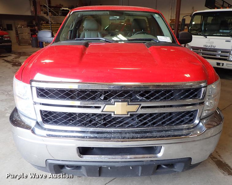 image for item DF8742 2011 Chevrolet Silverado 2500HD pickup truck