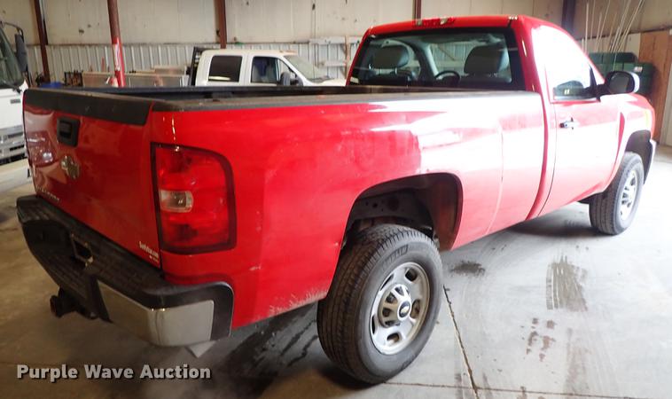image for item DF8742 2011 Chevrolet Silverado 2500HD pickup truck