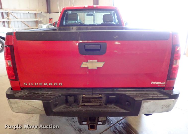 image for item DF8742 2011 Chevrolet Silverado 2500HD pickup truck