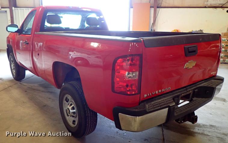 image for item DF8742 2011 Chevrolet Silverado 2500HD pickup truck