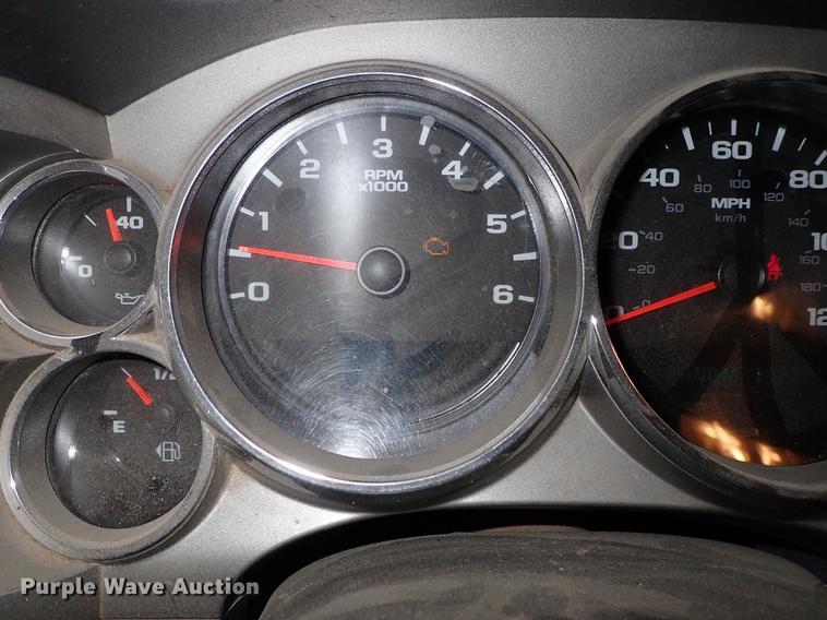 image for item DF8742 2011 Chevrolet Silverado 2500HD pickup truck