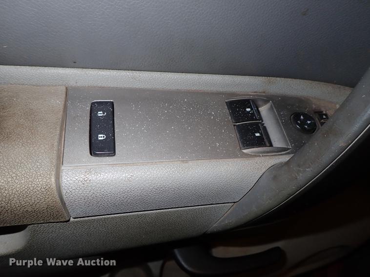 image for item DF8742 2011 Chevrolet Silverado 2500HD pickup truck